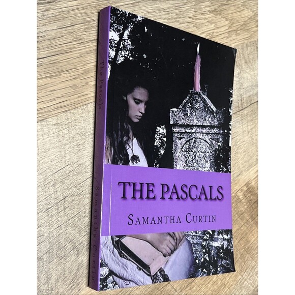 The Pascals: A Summer's Hollow Novel by Samantha Curtin (English) Paperback Book - Picture 2 of 5